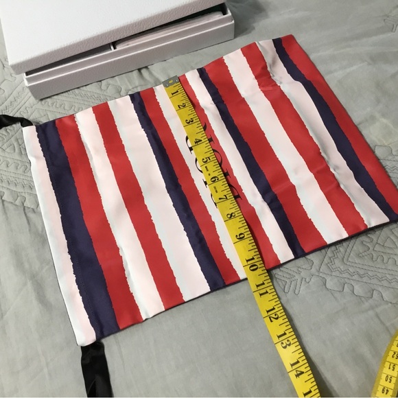 Dior Makeup Bag - Picture 2 of 3